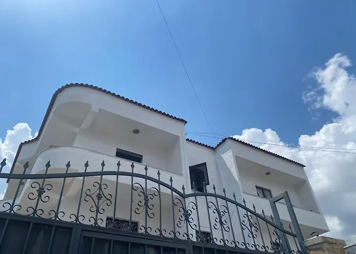 Quiet One Bedroom Apartament- Dajti View